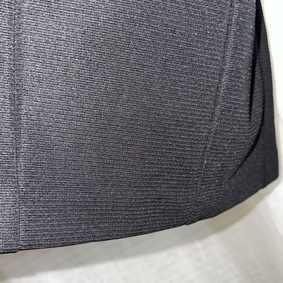Alfani 14 Modern Edge Deep Black Ribbed Gold Tone Zip Details Pencil Skirt NWT - Picture 5 of 12